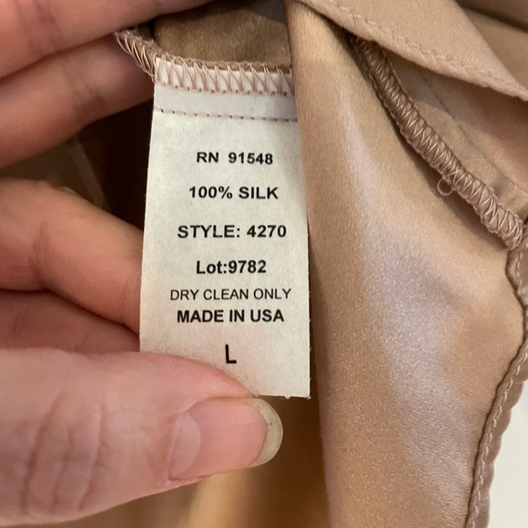 WAVERLY GREY silk dusty rose button front blouse - Picture 3 of 4